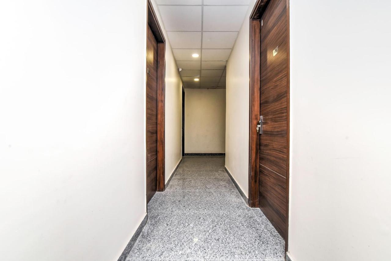 Oyo 23191 Flagship Hotel Raj Madan Ameerpet Хидерабад Екстериор снимка