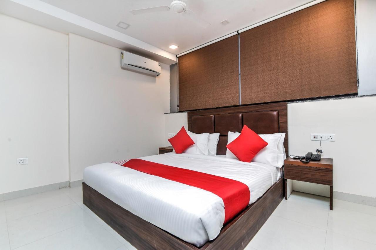 Oyo 23191 Flagship Hotel Raj Madan Ameerpet Хидерабад Екстериор снимка