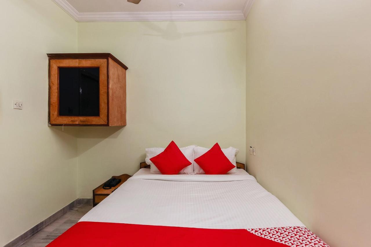 Oyo 23191 Flagship Hotel Raj Madan Ameerpet Хидерабад Екстериор снимка