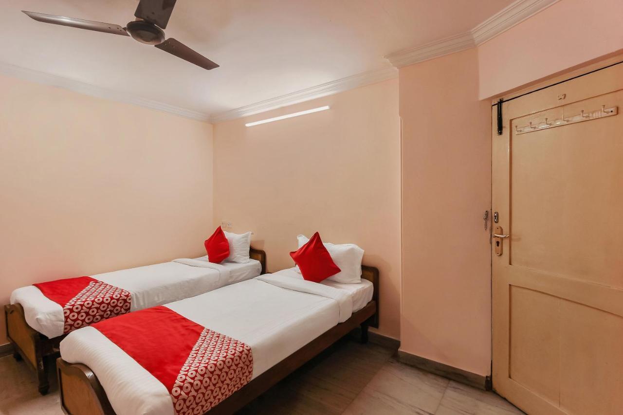 Oyo 23191 Flagship Hotel Raj Madan Ameerpet Хидерабад Екстериор снимка