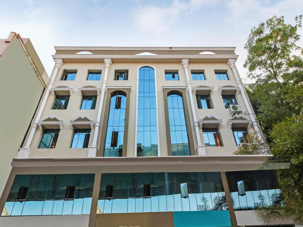 Oyo 23191 Flagship Hotel Raj Madan Ameerpet Хидерабад Екстериор снимка