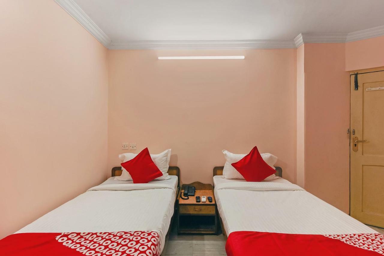 Oyo 23191 Flagship Hotel Raj Madan Ameerpet Хидерабад Екстериор снимка